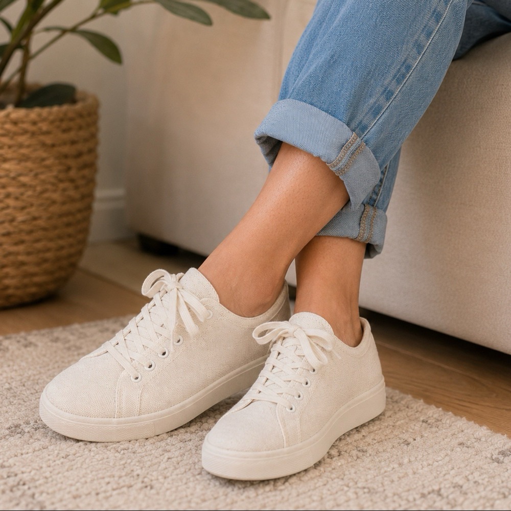 FitFlop Women's Rally Canvas Sneakers Size 9 Ivory Cream Lace Up Comfort Shoes